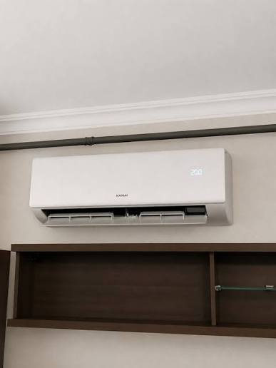 Kaisai Nordic binnenunit gemonteerd in interieur
