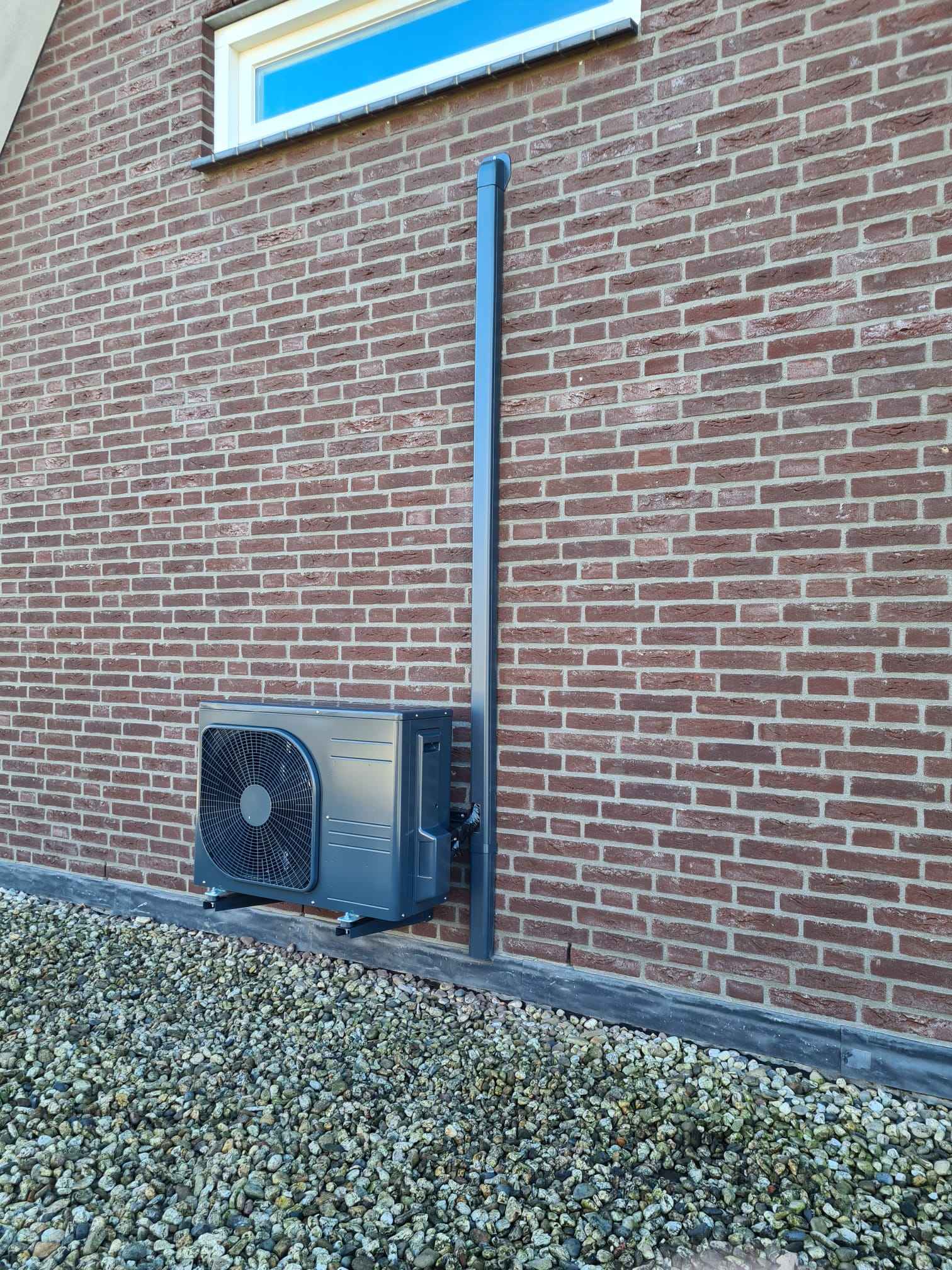 wandbeugel MS253N met inschuifrail Antraciet 800 mm